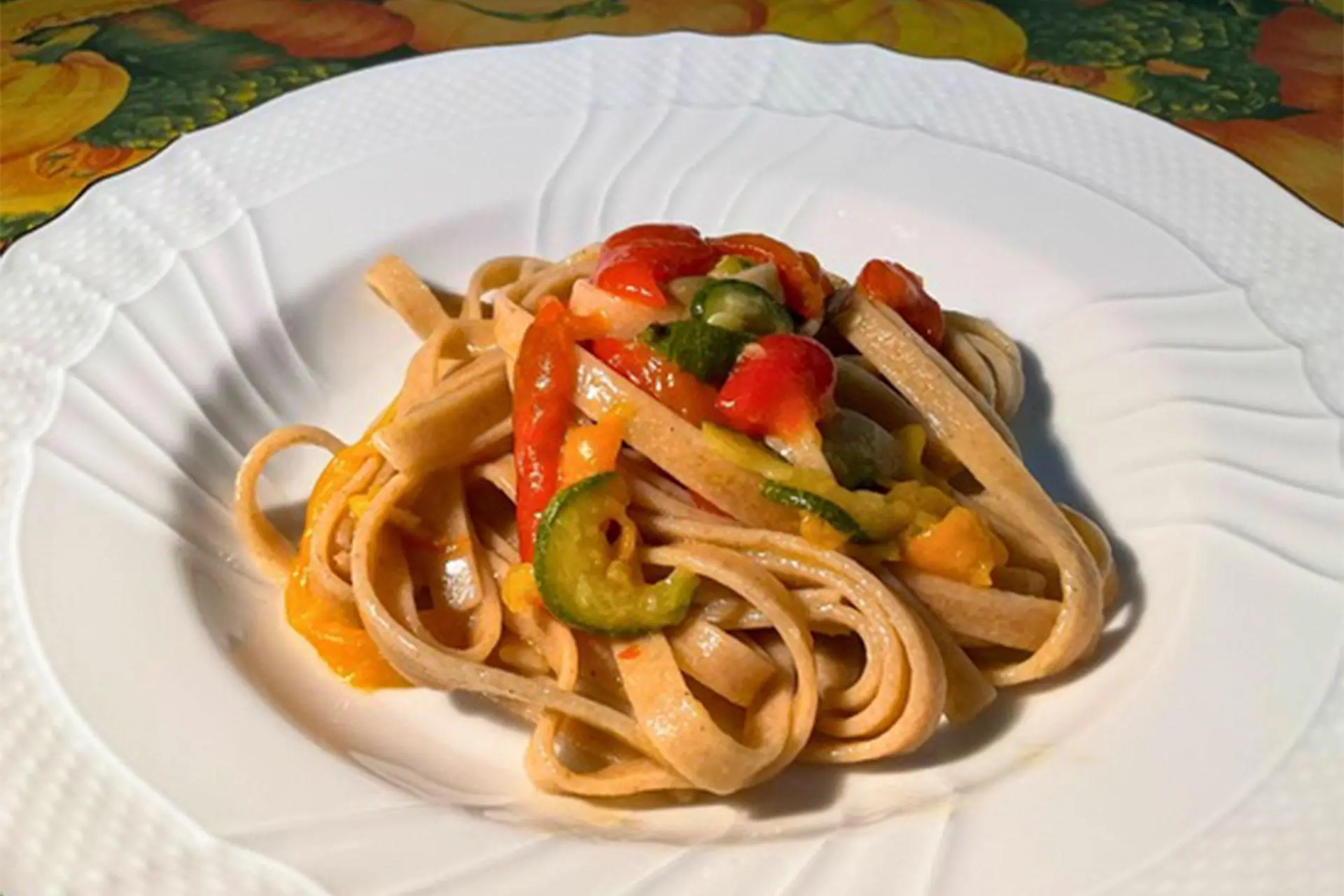 Tagliatelle Integrali, zucchine e peperoni