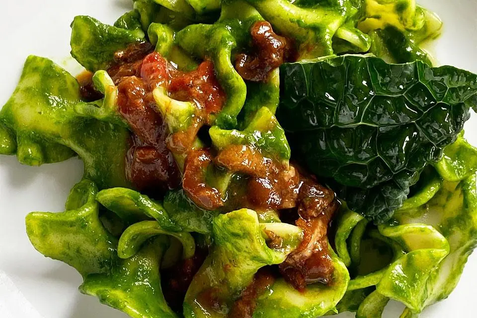 Cavolo nero e ricci di mare? C'è Davide Di Sano in cucina!