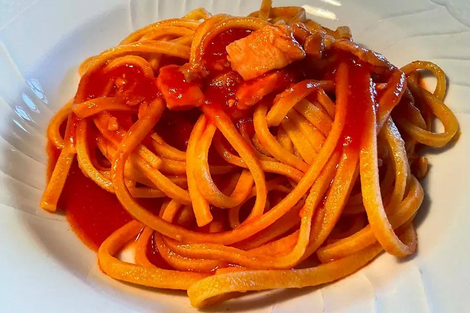 Salmone e pomodoro?