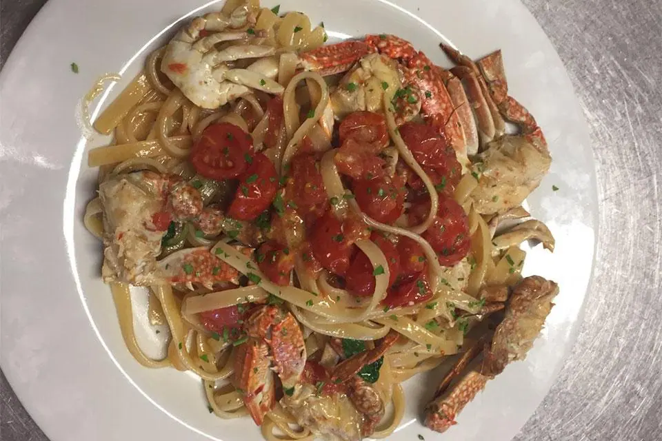 Da Fiumicino fettuccine al granchio