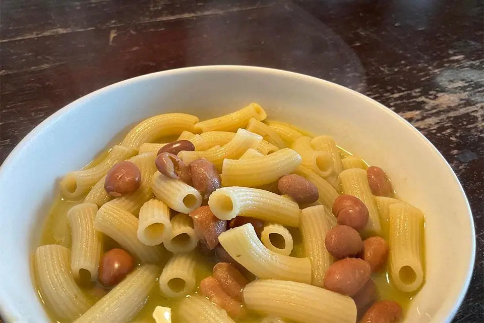 Maccheroni Cappelli, crema di carciofi e patate, fagioli borlotti