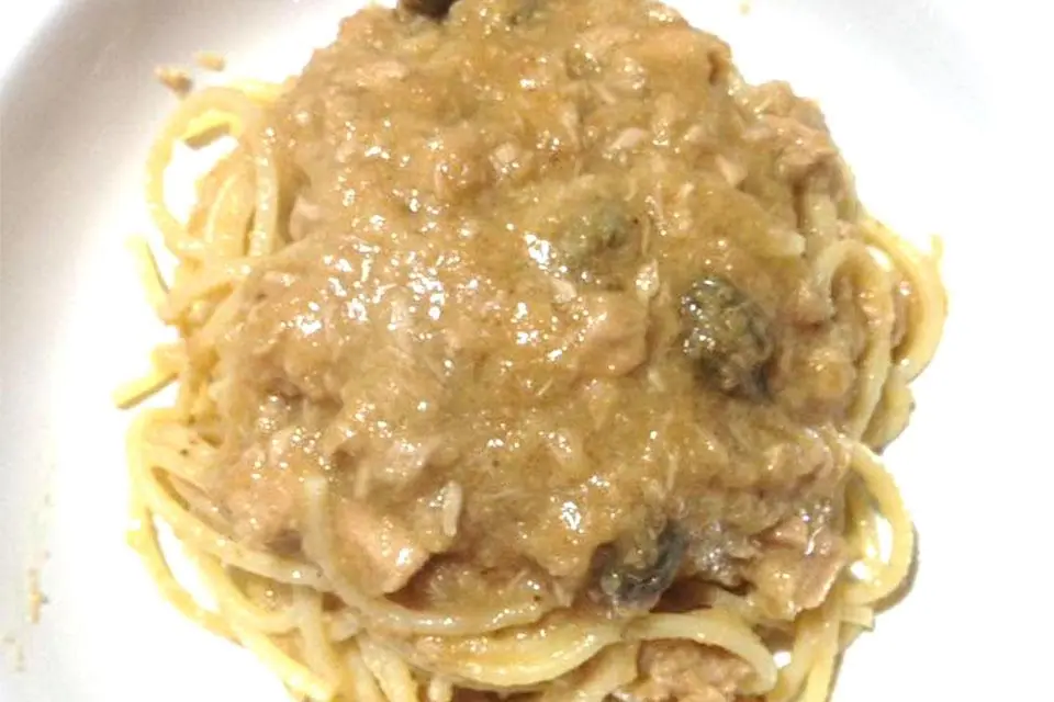 Chitarra 'ammuttata' con molliche e trombolotto, Antonino Lauria da Palermo