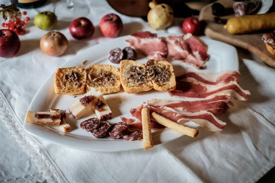 Rosselle e Pan Bistro per Gioacchino Rossini