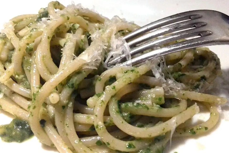 25 anni di Cappelli! Oggi rimaniamo leggeri con pesto di cicoria, anacardi e caciocavallo