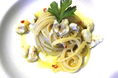 Spaghettini con scorfano di Fano ed olio extravergine di Vito Camussi