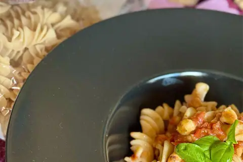 La cuoca misteriosa colpisce ancora...