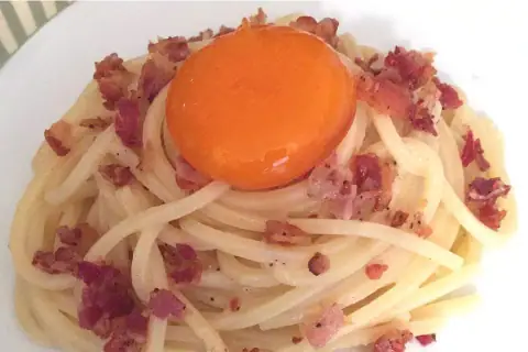 L'amica Roberta Conti ama i nostri spaghetti chitarra e si vede dalla foto