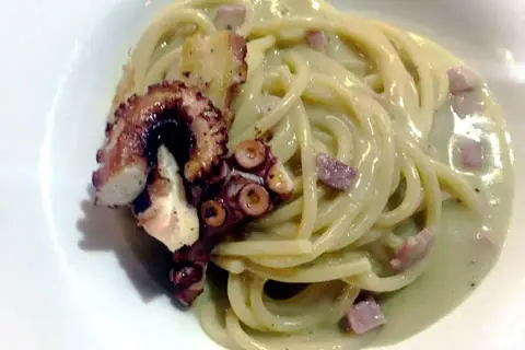 Carbonara di mare a  Venezia con lo chef Ivano Lovise e la patron Irina Freguia