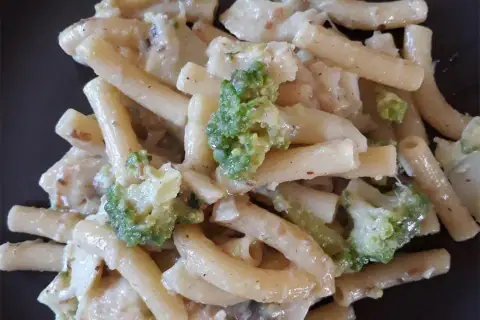 I maccheroni al baccalà di Raethia Corsini