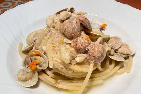 Spaghetti Cappelli al ragù di mare