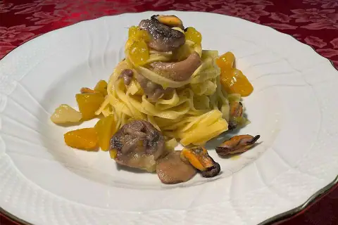 Zucca, patate, funghi e cozze