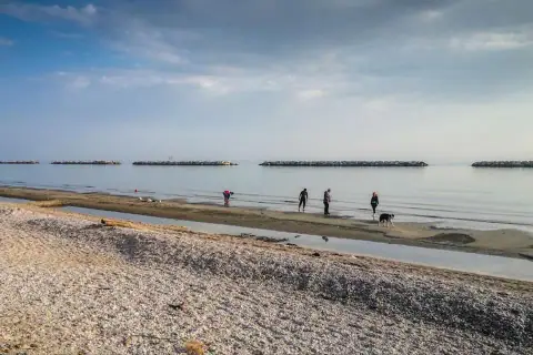 Sul lungomare di Ottobre...